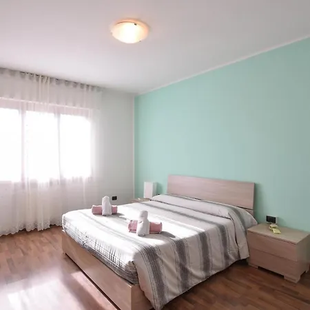 Beautiful In With House A Panoramic View Ламон