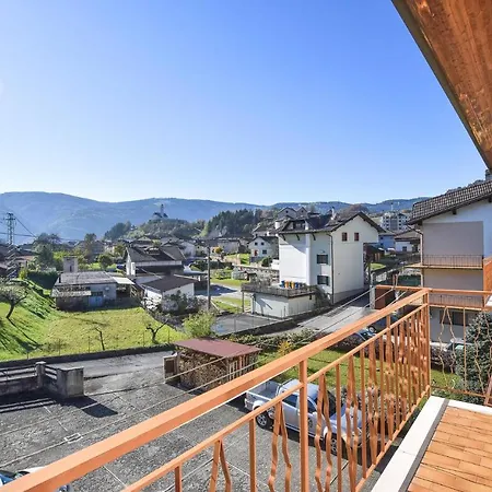Beautiful In With House A Panoramic View Апартаменты