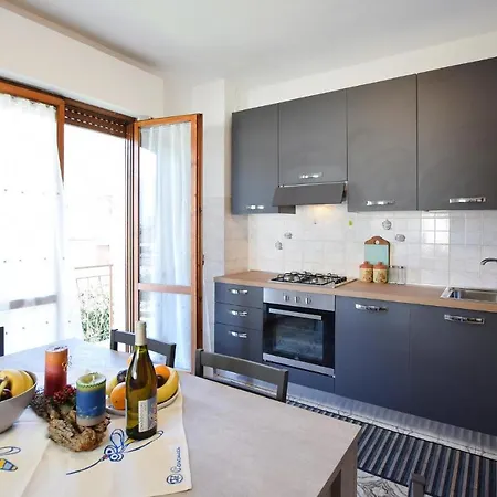 Beautiful In With House A Panoramic View *