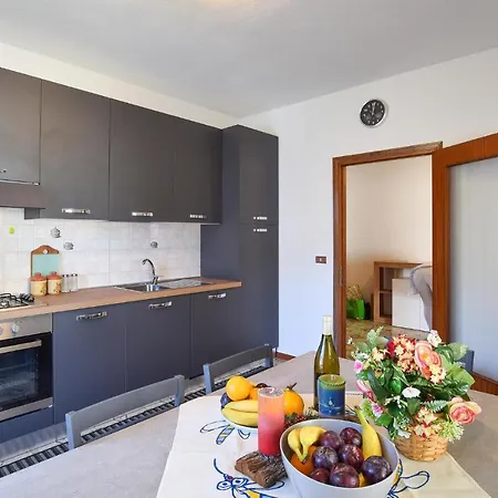 Beautiful In With House A Panoramic View Апартаменты