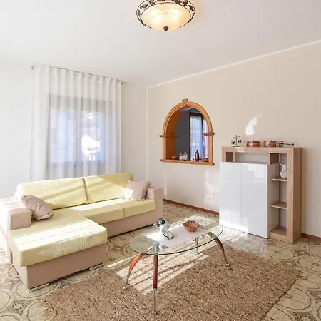 Beautiful In With House A Panoramic View Апартаменты